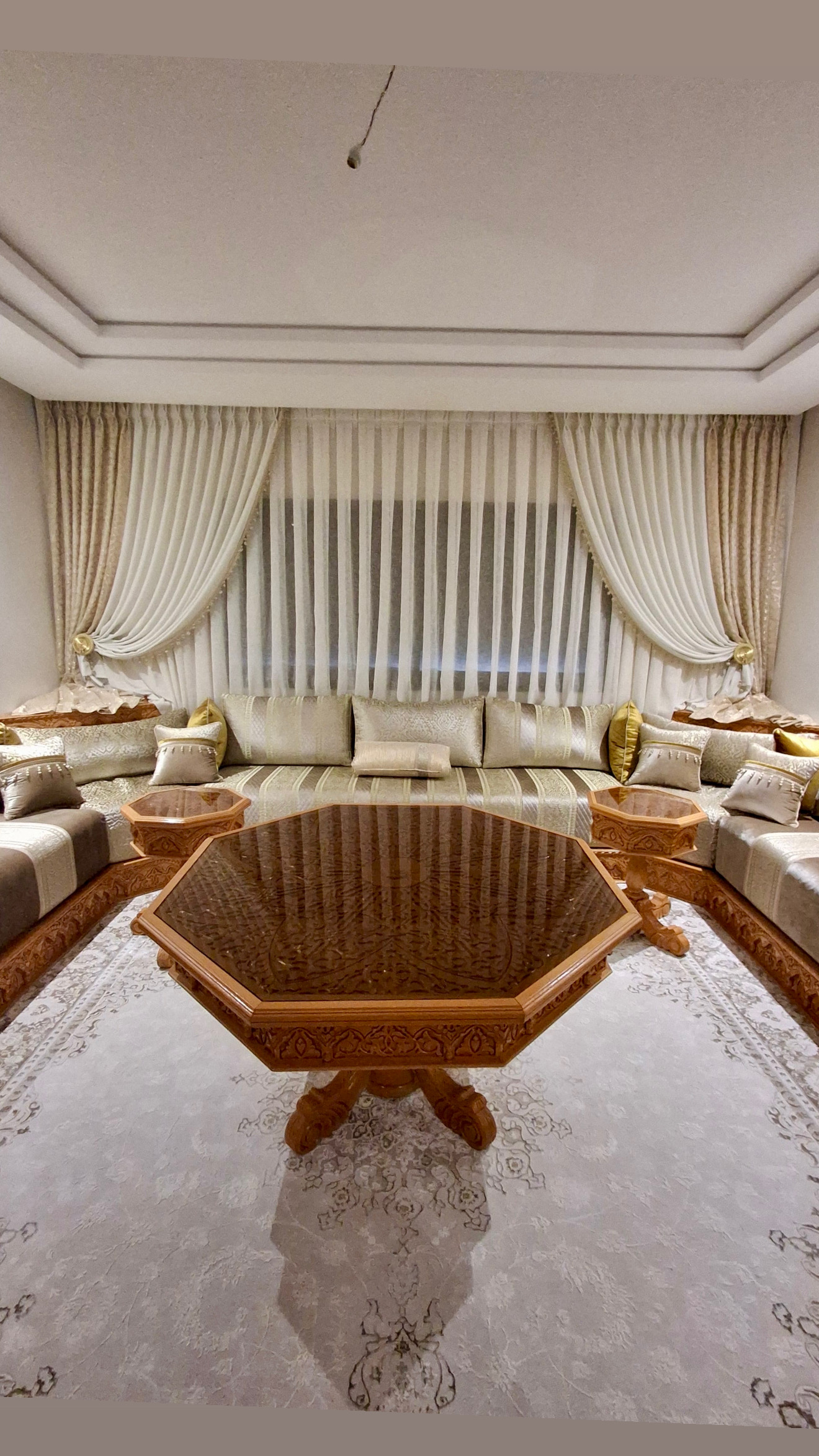 Rideaux salon marocain sur mesure à Agadir - L’Art du Rideau