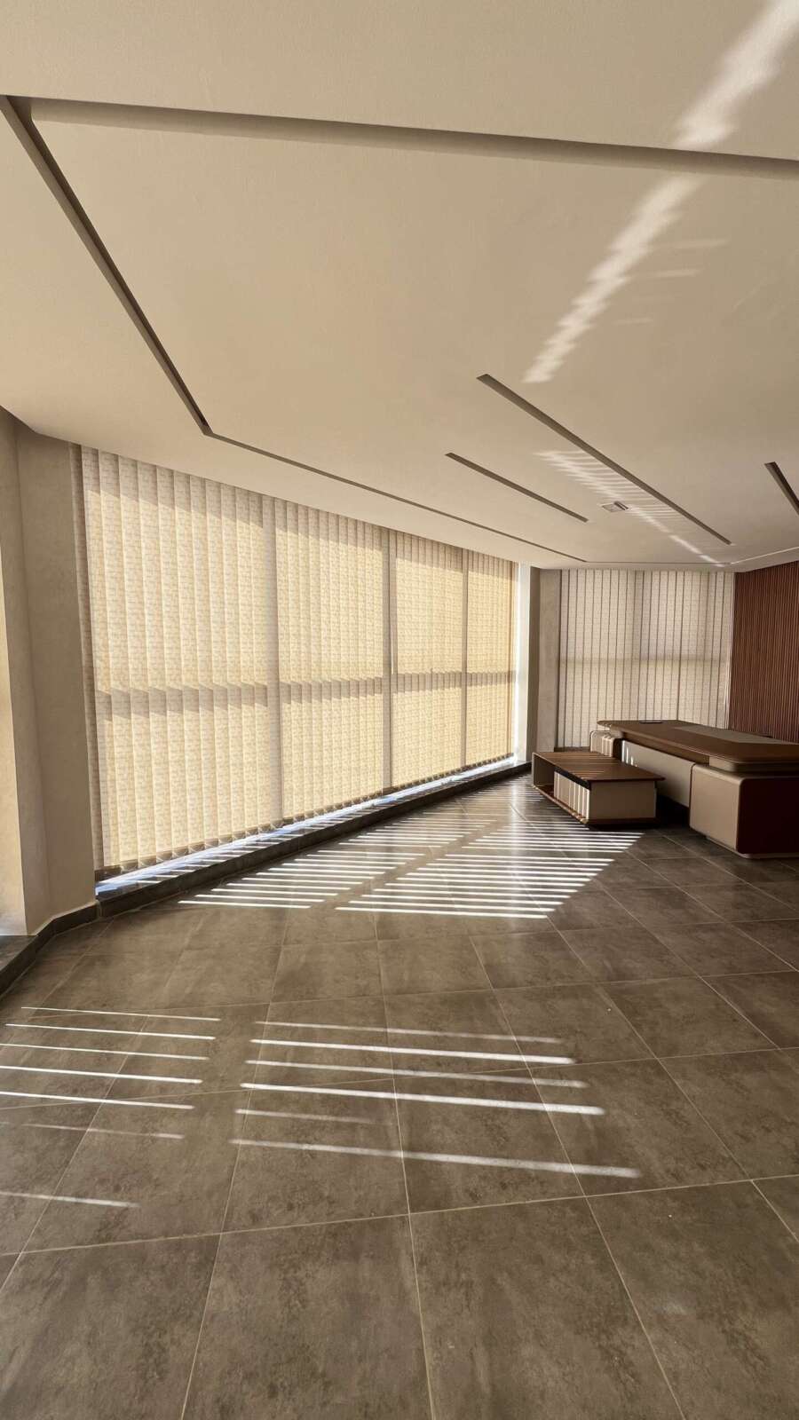 Store Vertical – Image 8